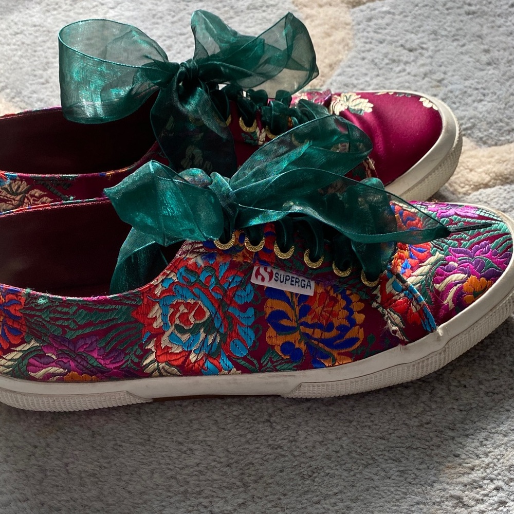 Superga Floral Satin Low-Top Sneakers with Teal Ribbon Laces. - Picture 4 of 16